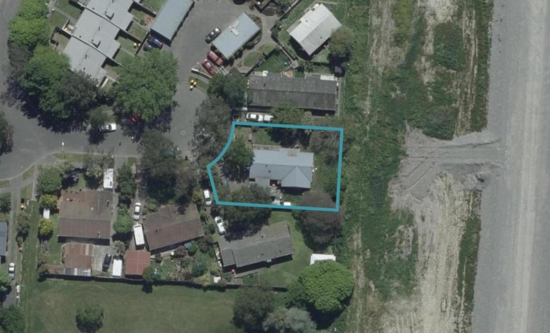 44 Clivedon Place, Redwood, Christchurch - Carousel 1