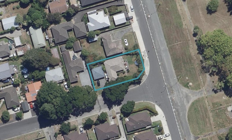 103 Brookfield Street, Hamilton East, Hamilton - Carousel 1