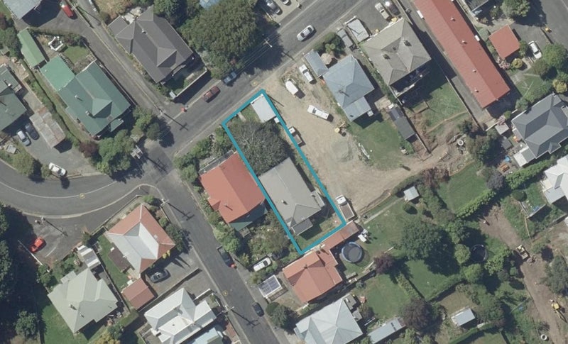 19 Neidpath Road, Mornington, Dunedin - Carousel 1
