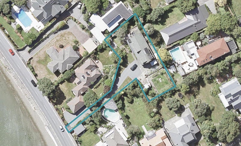 227 Marine Drive, Lowry Bay, Lower Hutt - Carousel 1