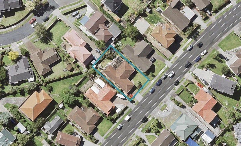 102 Hutchinsons Road, Bucklands Beach, Auckland - Carousel 1