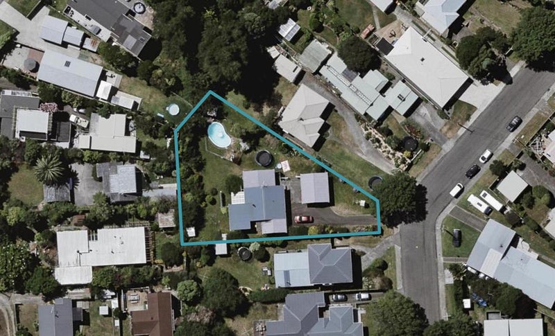 119 Alexander Road, Raumati Beach, Paraparaumu - Carousel 1