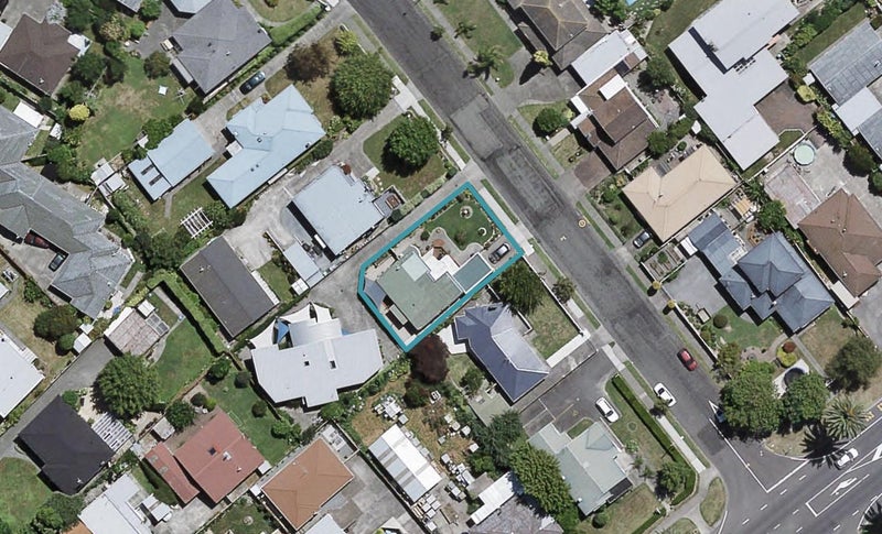 2 Mckenzie Avenue, Marewa, Napier - Carousel 1