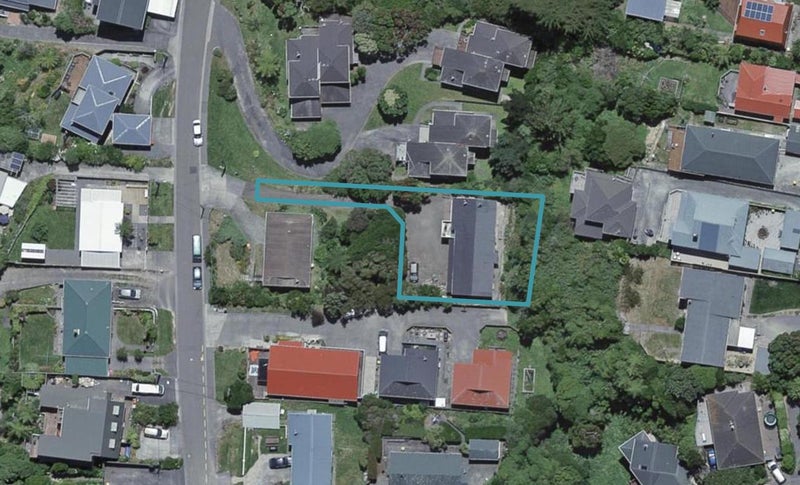 13 Sheridan Terrace, Johnsonville, Wellington - Carousel 1