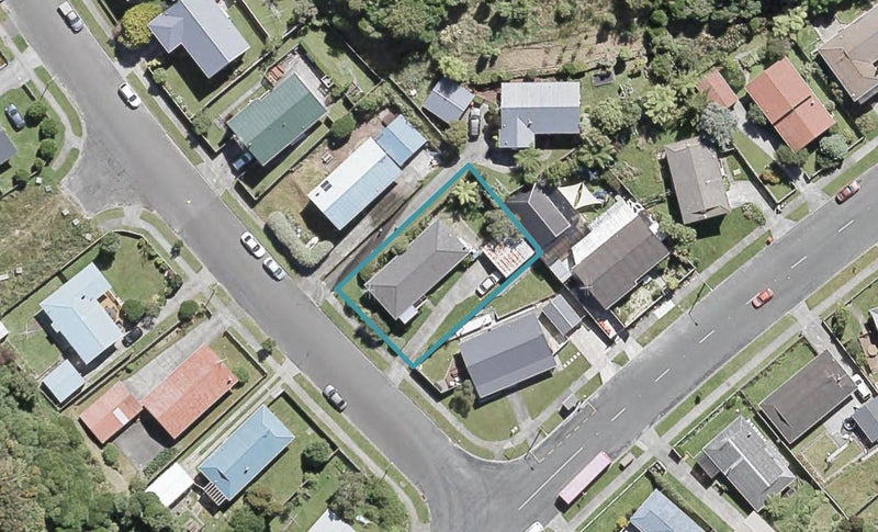 4 Kaitangata Crescent, Kelson, Lower Hutt - Carousel 1