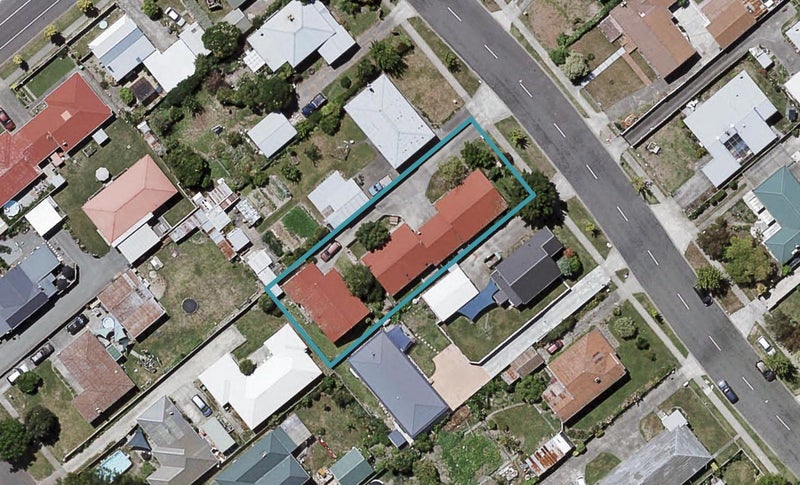 2/807 Ferguson Street, Ākina, Hastings - Carousel 1