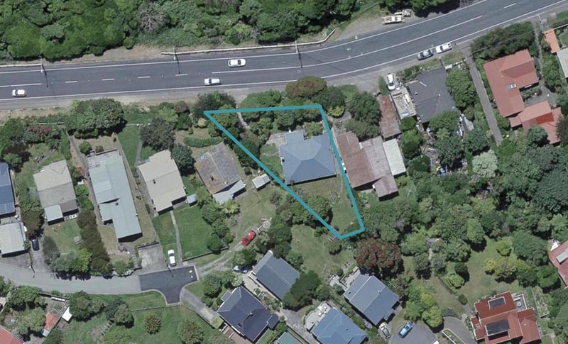 50 Khandallah Road, Ngaio, Wellington - Carousel 1
