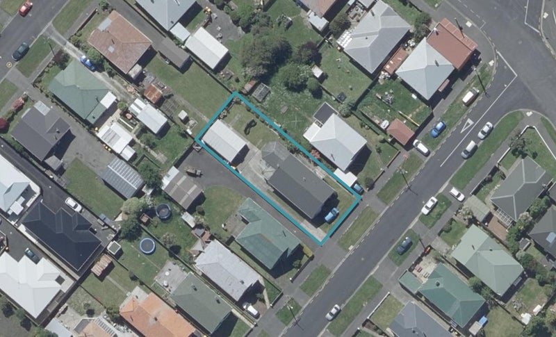 8 Crest Street, Tainui, Dunedin - Carousel 1