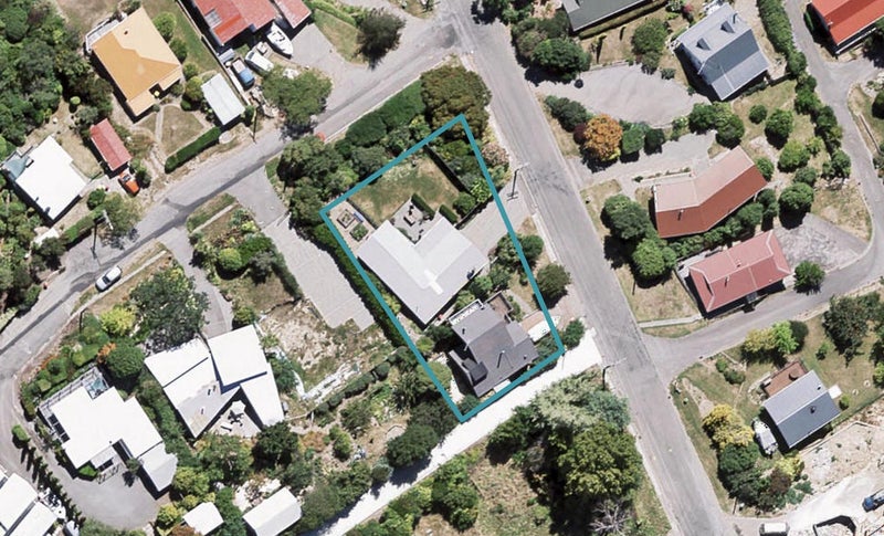 16B Selwyn Avenue, Akaroa, Akaroa - Carousel 1