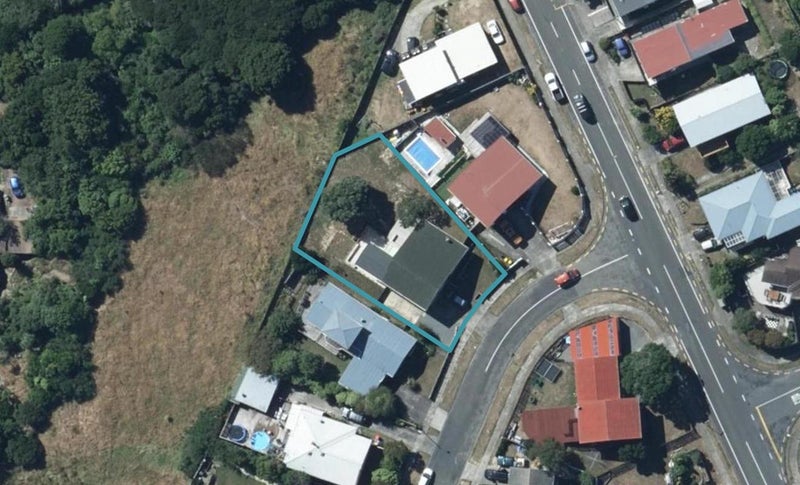 4 Brian Place, Titahi Bay, Porirua - Carousel 1