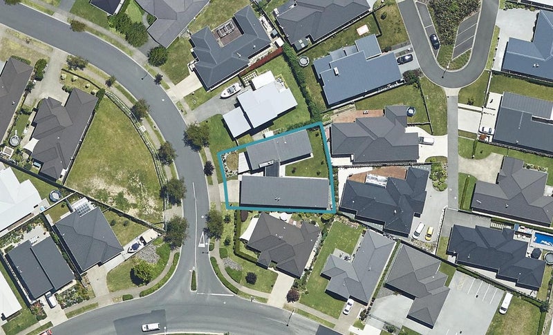 4 Mortlake Heights, Pyes Pa, Tauranga - Carousel 1
