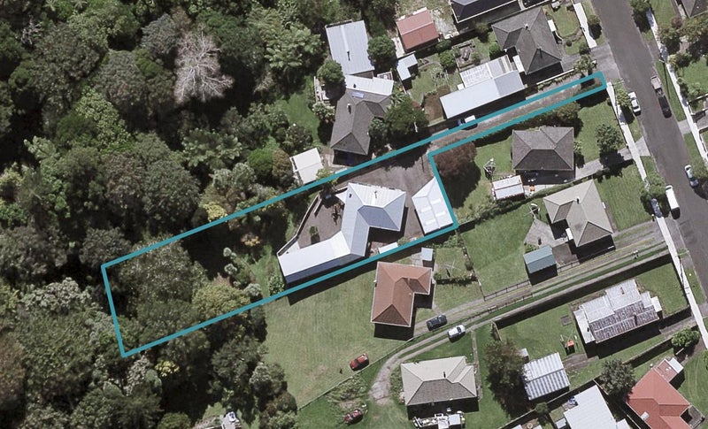 15A Budleigh Street, Frankleigh Park, New Plymouth - Carousel 1