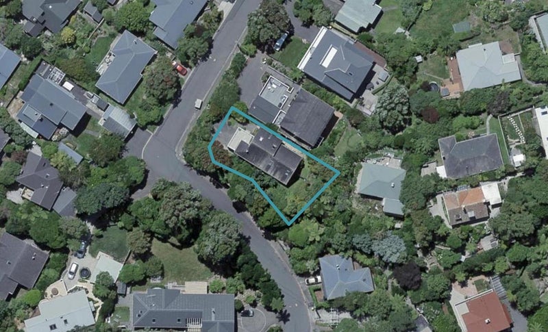 9 Torwood Road, Khandallah, Wellington - Carousel 1