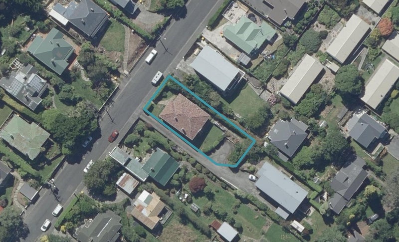 16 Farley Street, Kaikorai, Dunedin - Carousel 1