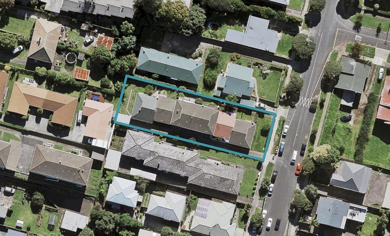 4/17 Kingsway Avenue, Sandringham, Auckland - Carousel 1