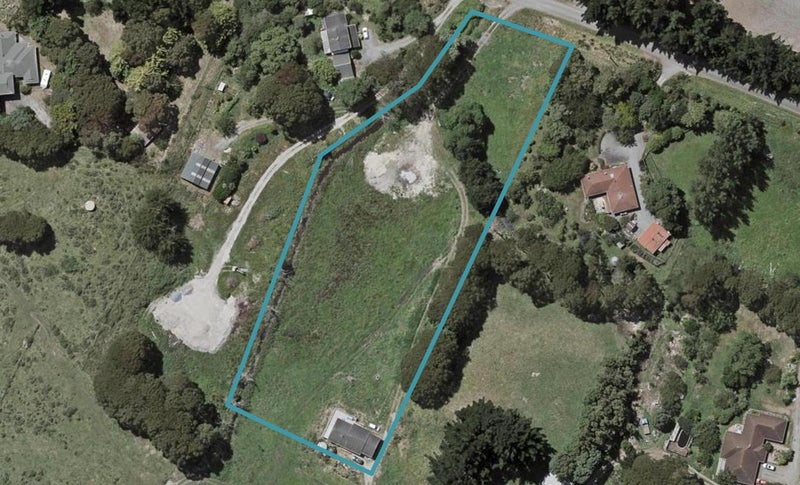 75 Gary Road, Peka Peka, Waikanae - Carousel 1