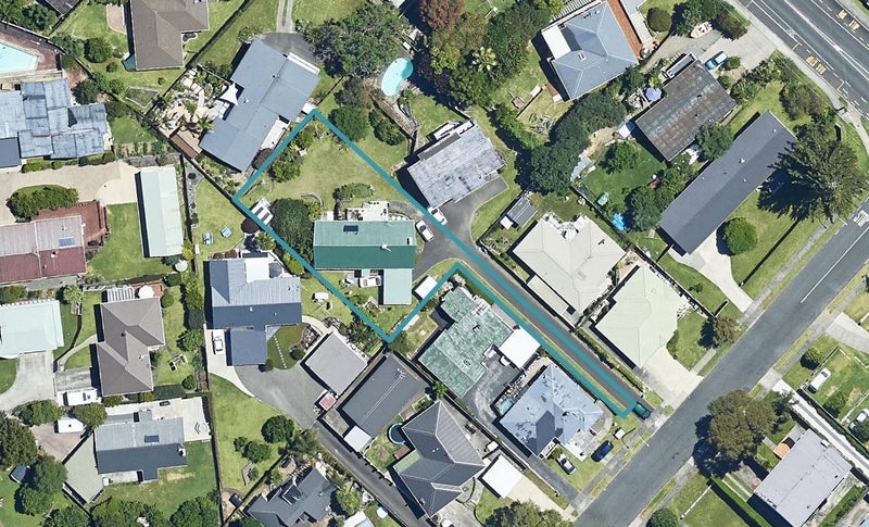 7 Regent Street, Brookfield, Tauranga - Carousel 1
