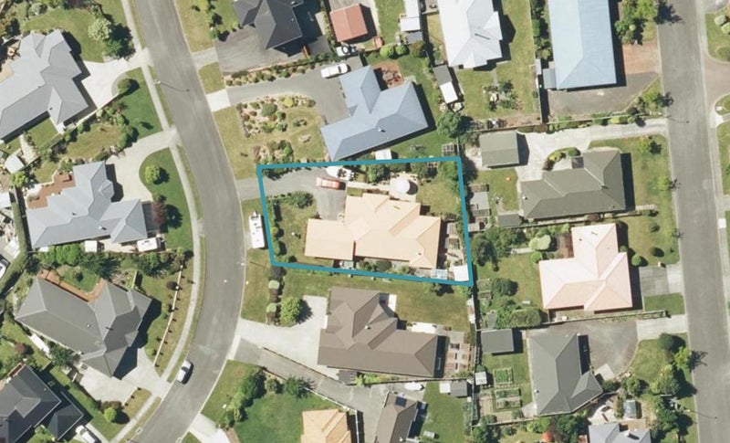 6 Glentui Place, Waikawa, Picton - Carousel 1