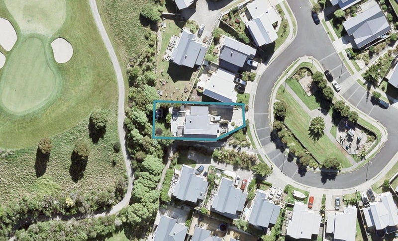 17 Harwich Court, Gulf Harbour, Whangaparaoa - Carousel 1