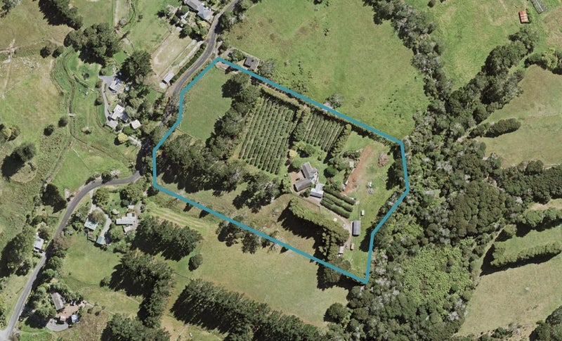 12 Coulter Road, Swanson, Auckland - Carousel 1