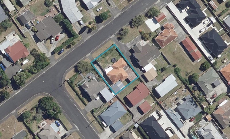 15 Windsor Road, Maeroa, Hamilton - Carousel 1