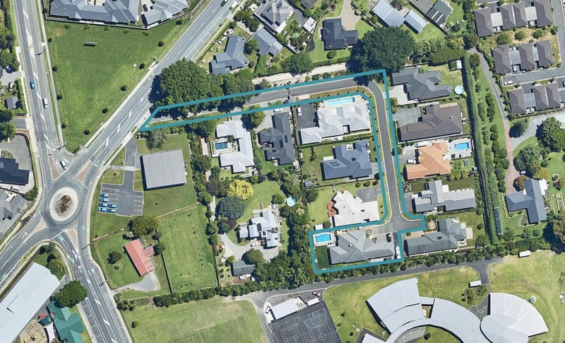 28 Tall Oaks Way, Bethlehem, Tauranga - Carousel 1