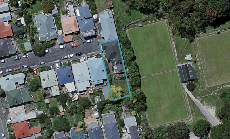 12 Corunna Avenue, Newtown, Wellington - Carousel 1