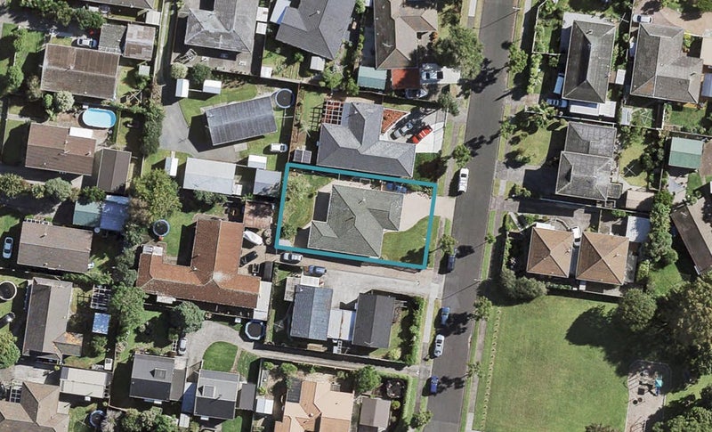 5 Honey Place, Weymouth, Auckland - Carousel 1