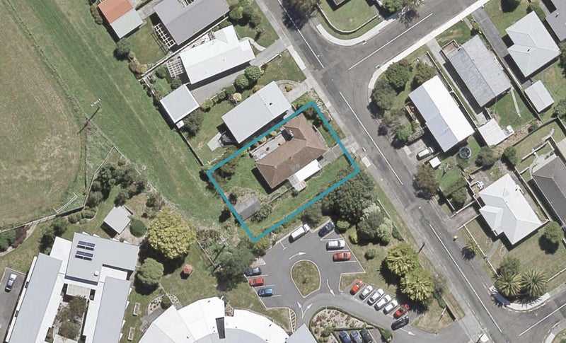 17 Perry Street, Heretaunga, Upper Hutt - Carousel 1