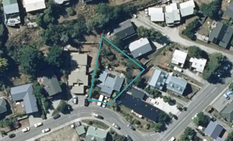 3 Wye Place, Fernhill, Queenstown - Carousel 1