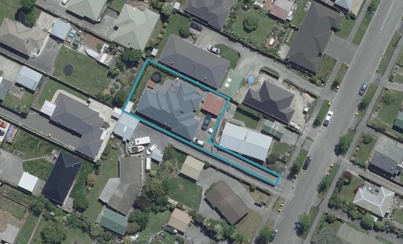 33A Tyrone Street, Belfast, Christchurch - Carousel 1