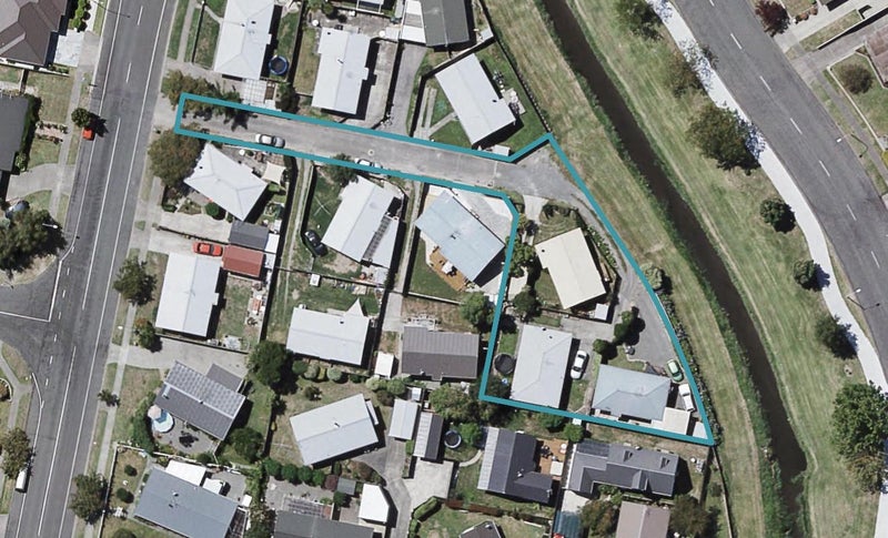 2/201 Avondale Road, Greenmeadows, Napier - Carousel 1