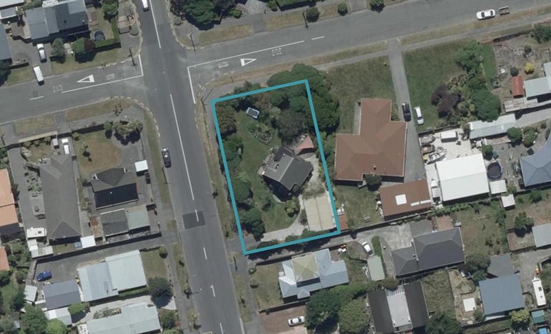 10 Aston Drive, Waimairi Beach, Christchurch - Carousel 1