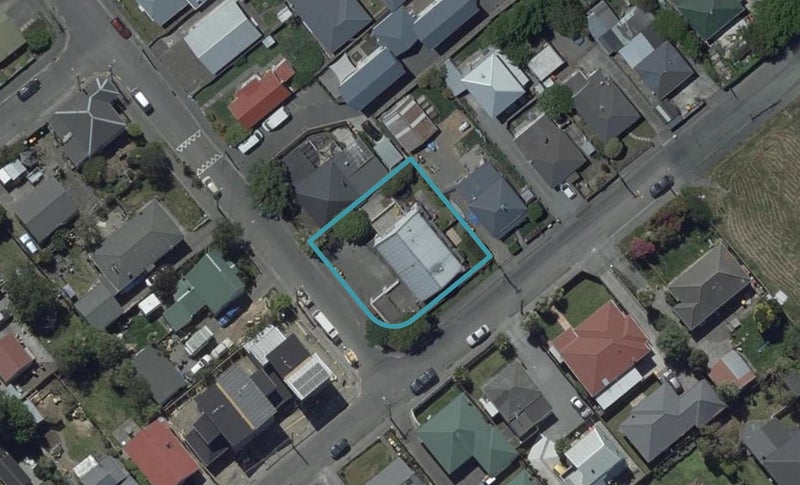 2/2 Somerset Crescent, Spreydon, Christchurch - Carousel 1