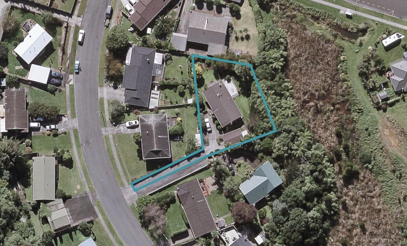 7A Winstone Place, Highlands Park, New Plymouth - Carousel 1