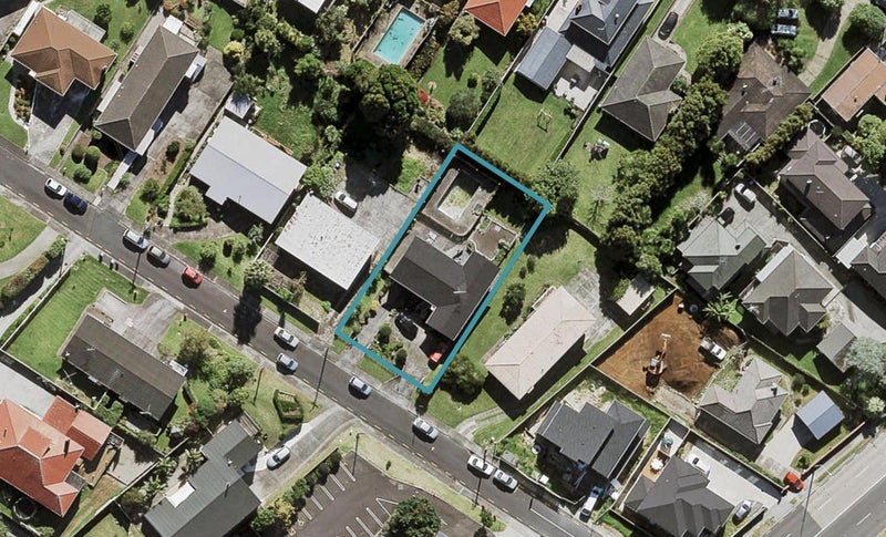 5 Currie Avenue, Hillsborough, Auckland - Carousel 1