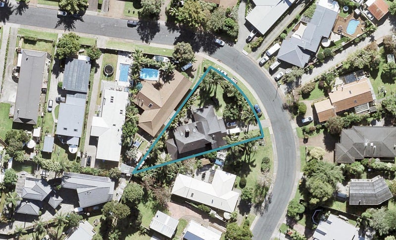 21 The Circle, Manly, Whangaparaoa - Carousel 1