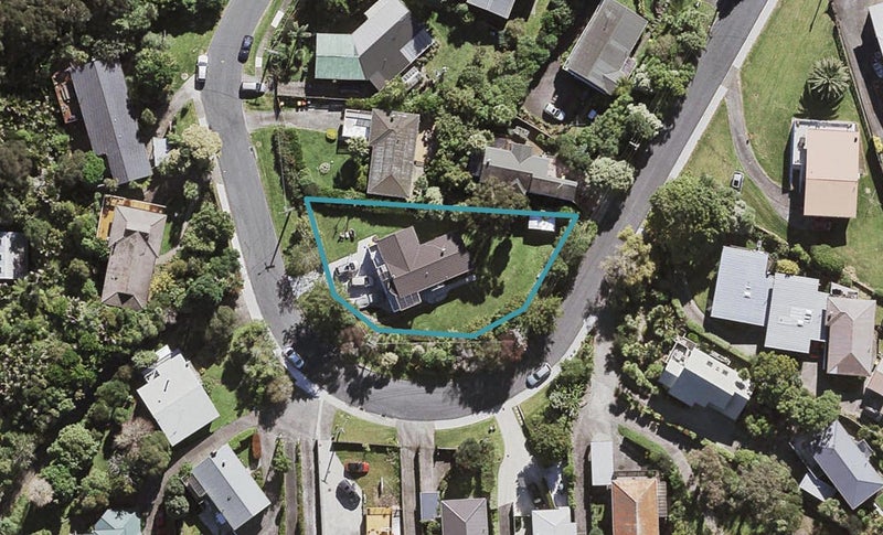 15 Coroglen Avenue, Birkenhead, Auckland - Carousel 1