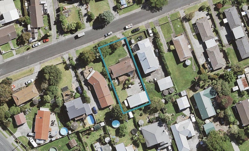 7 Pinotage Place, Huapai, Kumeu - Carousel 1