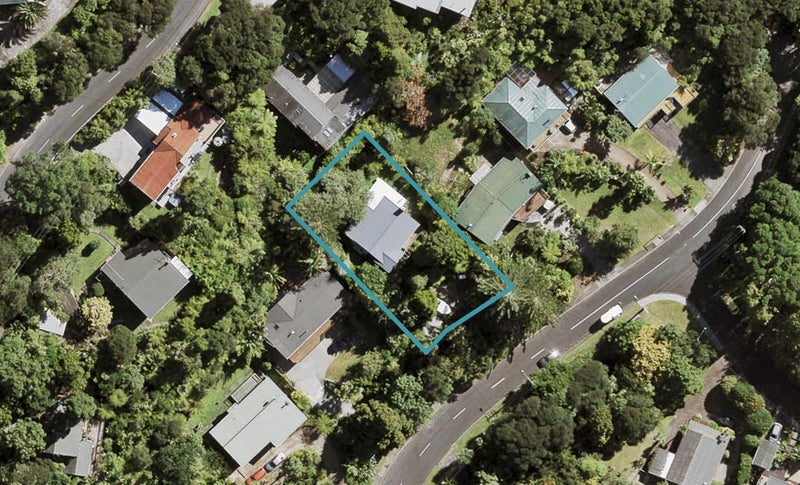 128 Wood Bay Road, Titirangi, Auckland - Carousel 1