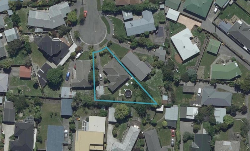 9 Shirldale Place, Avonhead, Christchurch - Carousel 1