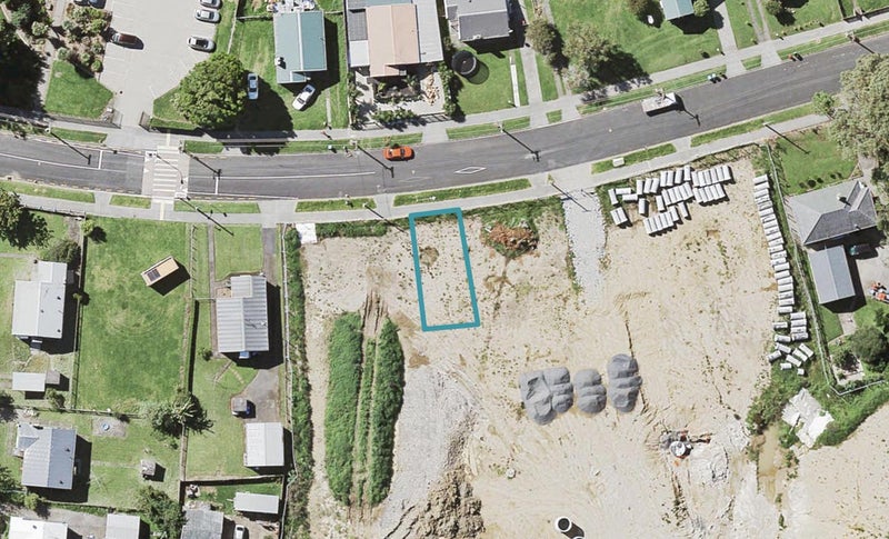 114 Leybourne Circle, Glen Innes, Auckland - Carousel 1
