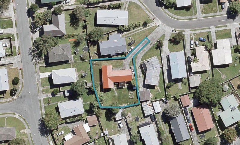 15 Blueberry Grove, Timberlea, Upper Hutt - Carousel 1