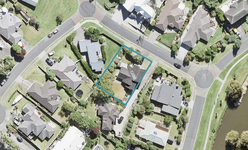5 Commodore Court, Gulf Harbour, Whangaparaoa - Carousel 1