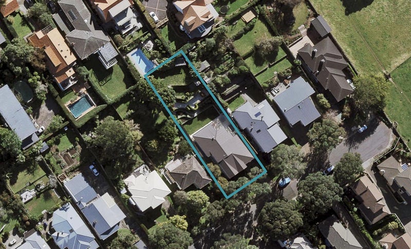 42 Raurenga Avenue, Royal Oak, Auckland - Carousel 1