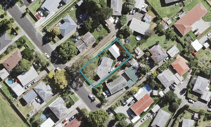 36 Tabitha Crescent, Henderson, Auckland - Carousel 1