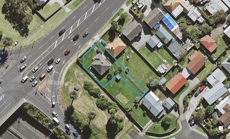 472A Massey Road, Mangere East, Auckland - Carousel 1