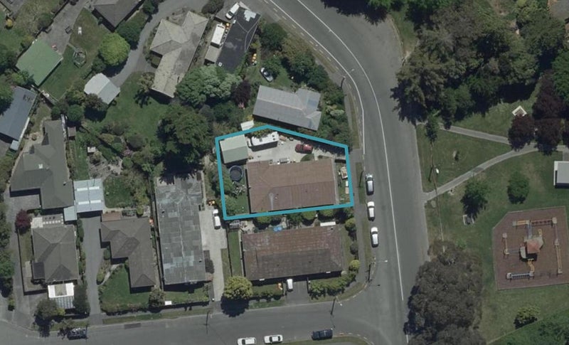 2/353 Avonhead Road, Avonhead, Christchurch - Carousel 1