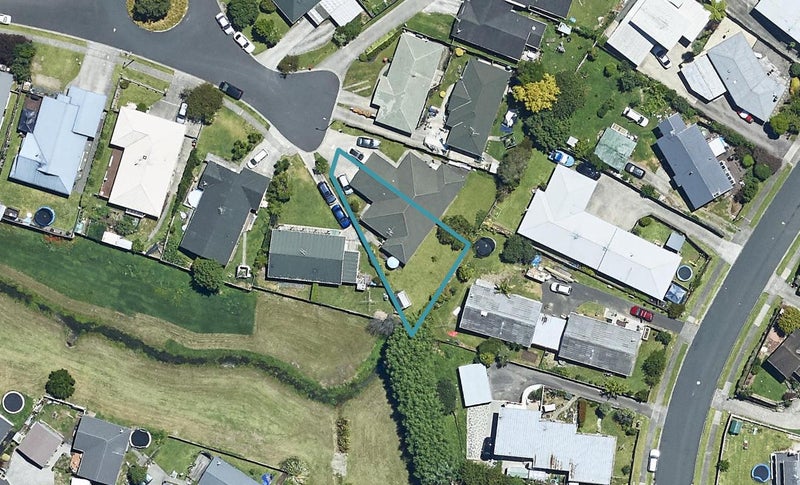 43 Aaron Place, Brookfield, Tauranga - Carousel 1