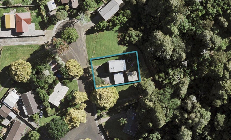 17 Chrisarda Place, Red Hill, Papakura - Carousel 1